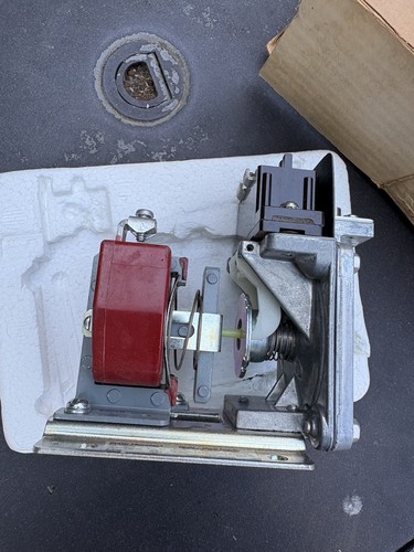 NOS CUTLER MARTILLO 110-120V BOBINA TEMPORIZADOR NEUMÁTICO D80NE1A Serie A1 - Imagen 6 de 8