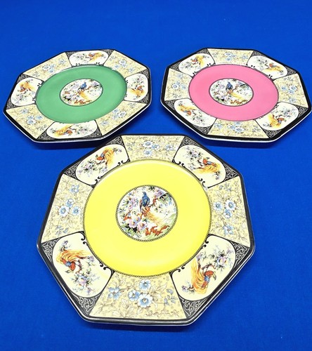 Ein Trio antiker Wedgwood &Co 8-seitiger Honolulu Design Vogel Teller um 1900