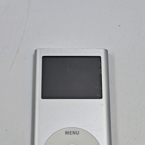 Apple Ipod A1199 2GB Silber - Aktiv, Zeichen Der Verwendung, Keine Verpackung - Bild 2 von 7
