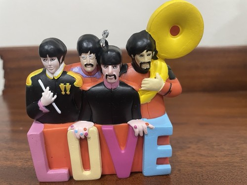 THE BEATLES YELLOW SUBMARINE SGT PEPPER LOVE CHRISTMAS ORNAMENT. - Picture 2 of 9