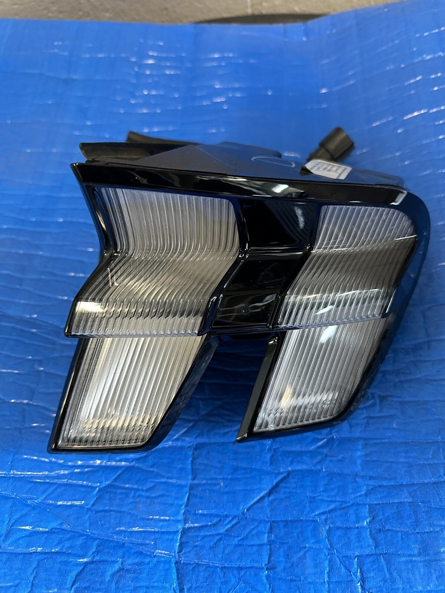 Ford Mustang USテールライト Amazon.com: LitMiRaCle LED Tail Light Assembly for Ford