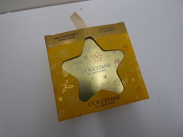 Ladies Loccitane En Provence bath & body set (New In Box) Ladies Loccitane En Provence bath & body set (New In Box)