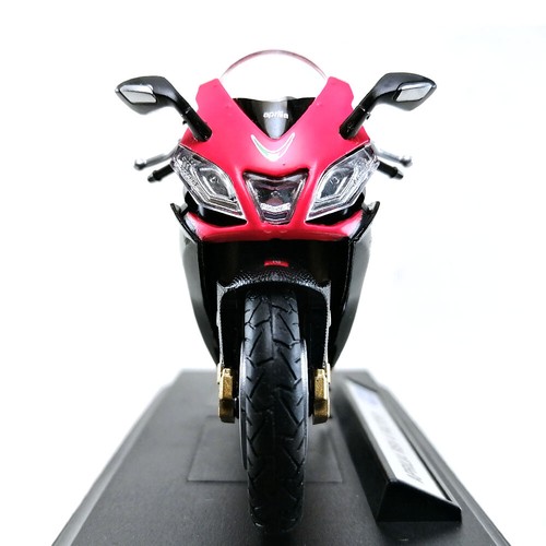 aprilia RSV 4 Factory Die-Cast Motorcycle Model Toy Collection Welly 1:18 Scale - Picture 7 of 12