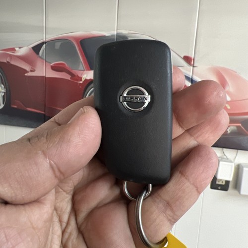 OEM Nissan Rogue S Key Fob Remote Flip CWTWB1G767 | 2014–2021 Keyless Entry - Picture 4 of 8
