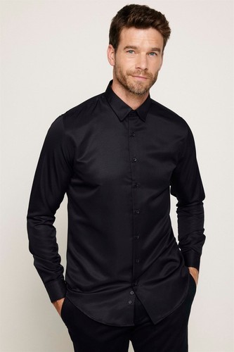 Camisa de vestir ligera ajustada para hombre - perfecta para uso informal y formal inteligente - Imagen 8 de 40