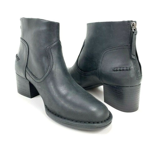 UGG Women's Black Bandara Ankle Leather Rear Zipper Heel Booties 1098310 - Picture 11 of 12