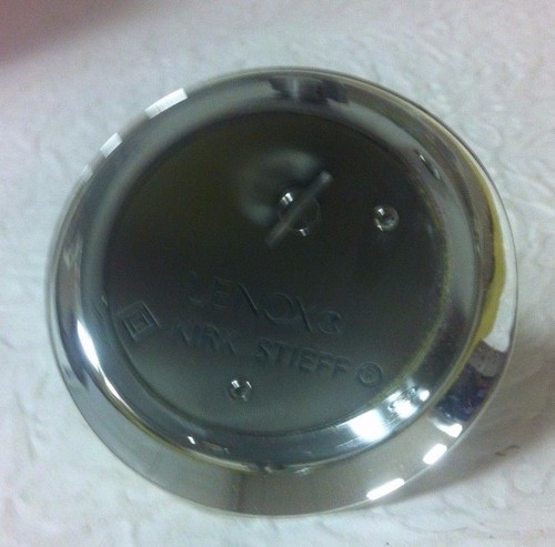 LENOX 2015 ANNUAL MUSICAL BELL ICE SKATES NIB - Picture 6 of 8
