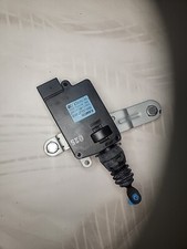 2007-2012 HYUNDAI SANTA FE MK2 TAILGATE LOCK ACTUATOR MOTOR 95750-2B000