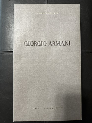 Armani Barbie Doll Limited Edition Giorgio Armani 2003 Mattel B2521 - Picture 4 of 4