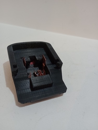 Adattatore da batteria Hitachi-Hikoki 18-li a utensili Parkside X20 TEAM - Imagen 16 de 17