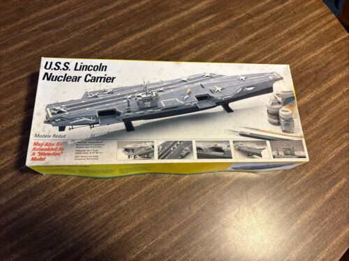 Vintage Italeri Testors USS Lincoln Nuclear Carrier 1:720 Modellbausatz 899 - Neu - Bild 2 von 4