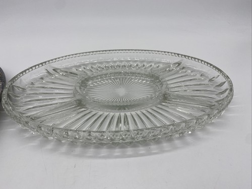 Gorham Newport Silverplate with Grape Vine Trim Oval Serving Tray/Glass Platter - Picture 11 of 12