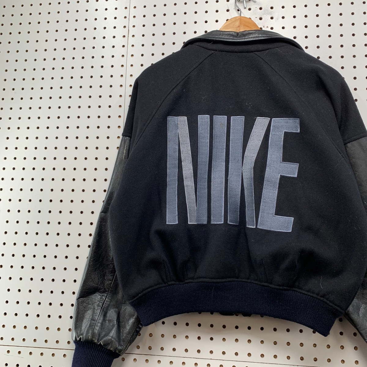 Nike Vネックジャケット M 黒　90s VTG Nike Big Center Check Pullover Windbreaker Jacket Black