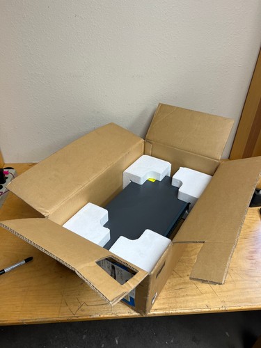 Cisco Catalyst C2950SX Network Switch - Picture 6 of 8