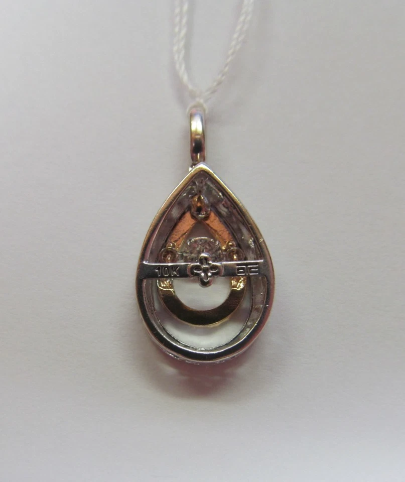 10 Kt. Colgante DIM lágrima dos tonos tamaño 15/16 pulgadas. (1,97 g) SOLO COLGANTE Foto 4 de 4