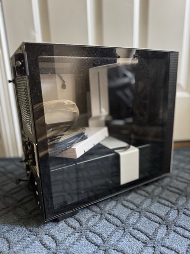 NZXT H210 Mini-Itx White Tempered Glass Desktop Computer Case with Fans