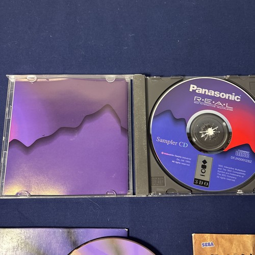 Lot Of 6 Sampler Discs ( Ps1, Sega Dreamcast, Panasonic 3DO) W/ Dust Covers&case - Picture 2 of 17