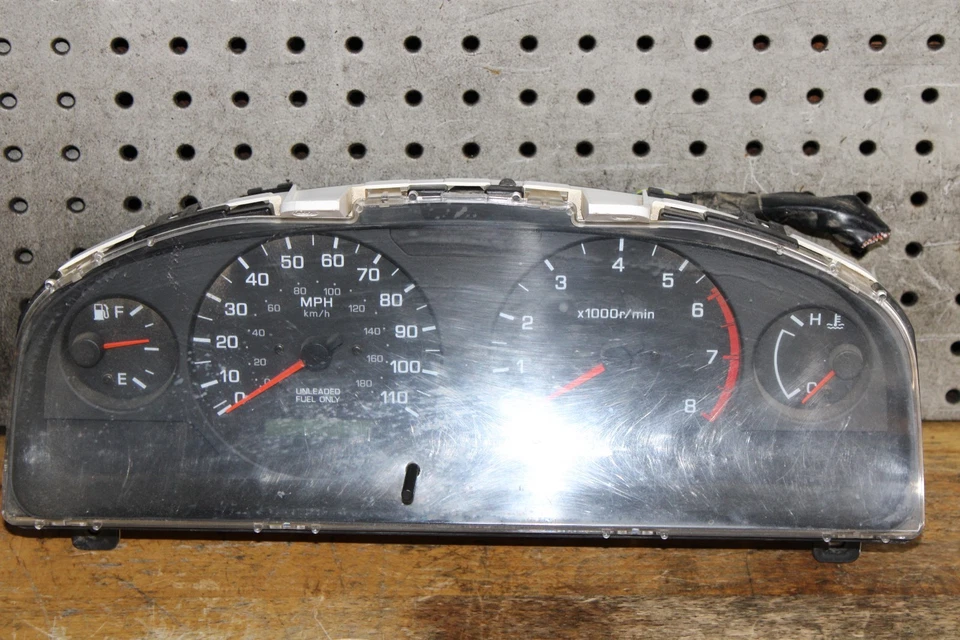 Nissan Frontier 3.3 MT 2000 4X4 velocímetro manual cuadro de instrumentos Foto 2 de 4