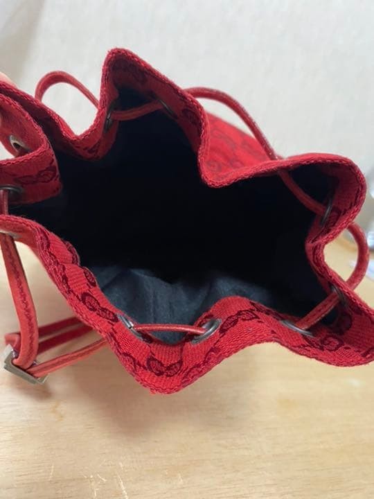 Final price reduction GUCCI drawstring pouch mini… - image 4