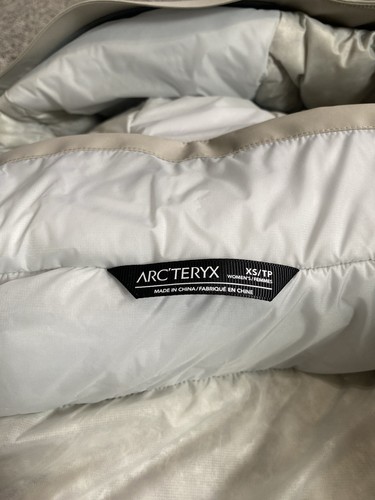 Arc'Teryx Beta Down Parka W - RUNE Gore-Tex Women’s Size Extra Small XS - NEW - Picture 12 of 15