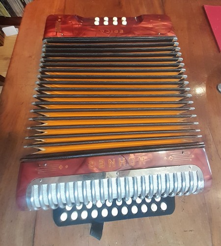 Hohner Erica Melodeon In C - Picture 4 of 10