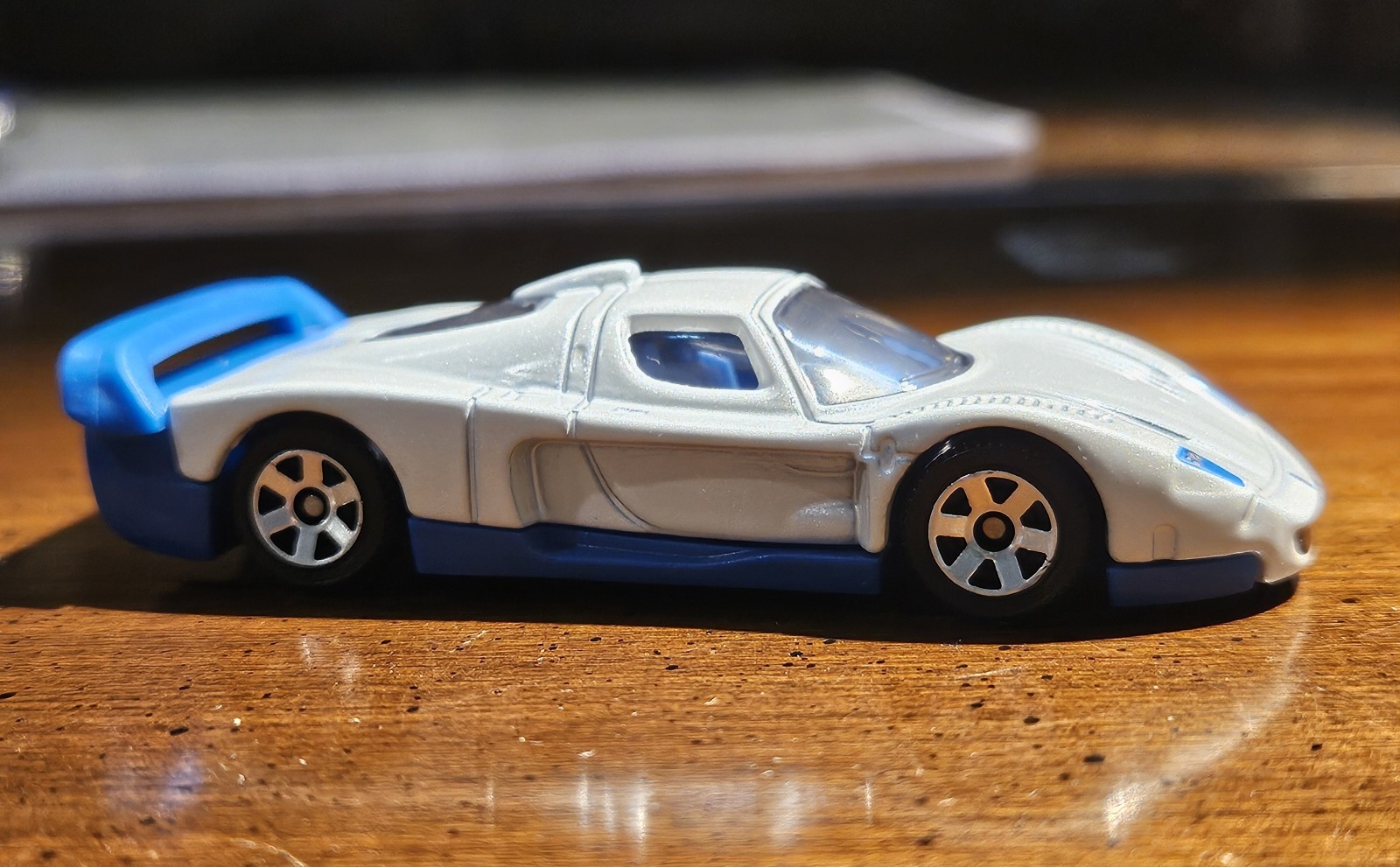 Picture 2 of 4