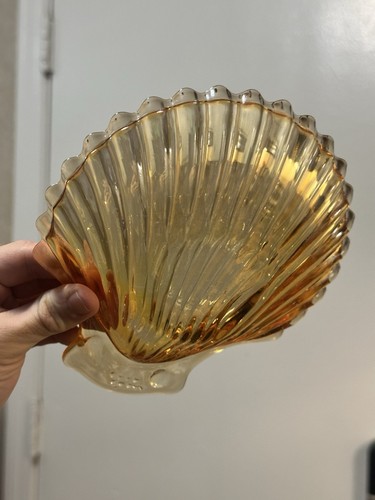 2 Vintage Marigold Carnival Glass Clam Shell Seashell Shaped Dishes - Picture 6 of 17