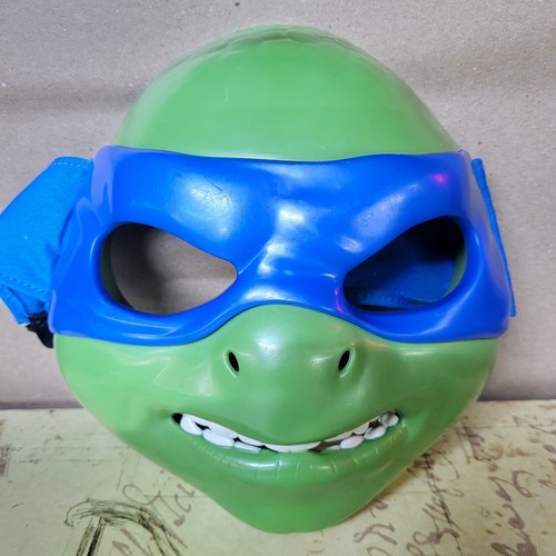 2014 Teenage Mutant Ninja Turtles Leonardo Halloween Mask Molded/ Adj. Fits All - Picture 2 of 10