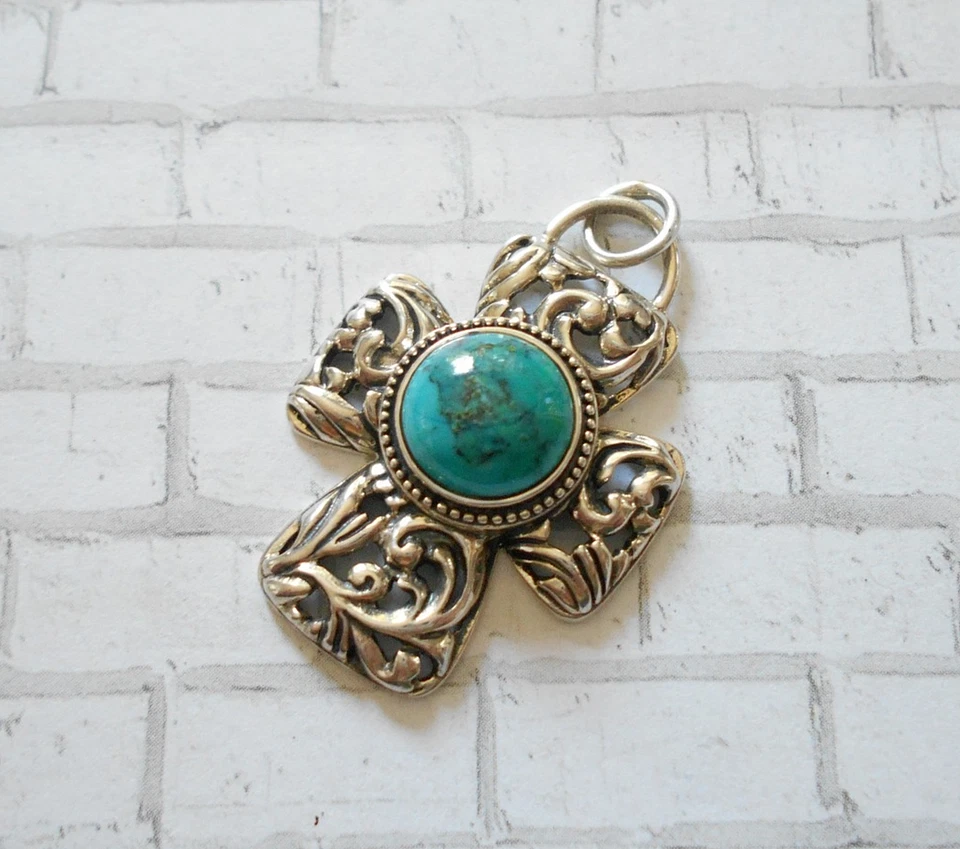 Colgante Cruz Turquesa Barse Pergamino Recortado Plata de Ley 3172 Foto 2 de 4