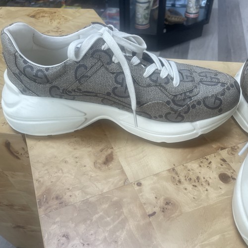 gucci Zapatos Hombre’s Zapatillas - Solo Usado Dos Veces - Imagen 9 de 9