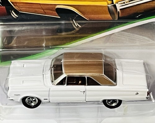 Johnny Lightning (Muscle Cars USA) "1967 Plymouth GTX" 2 Variationen - NEU - Bild 7 von 19