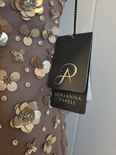Adrianna Papell One Shoulder Perlen langes Kleid Stein Beige Größe 6 Neu mit Etikett - Bild 3 von 10