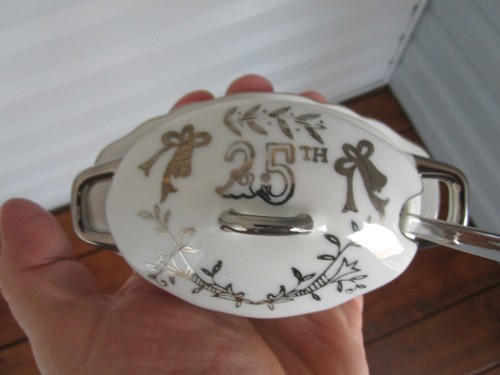 LOVELY~ Lefton China 25 Year Anniversary Porcelain Gravy Boat #5722~ Plus Spoon! - Picture 10 of 10
