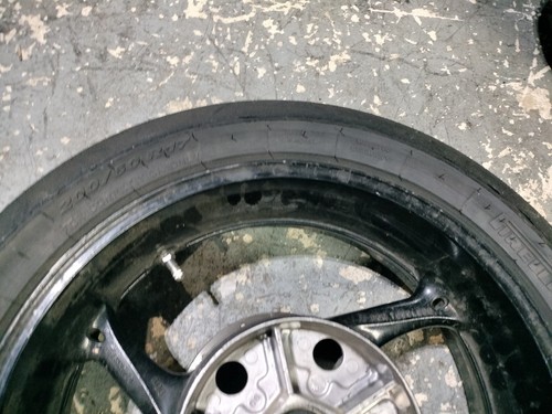 2008 2009 SUZUKI GSXR 600 GSXR 750 OEM REAR WHEEL STRAIGHT!!! - Picture 8 of 9