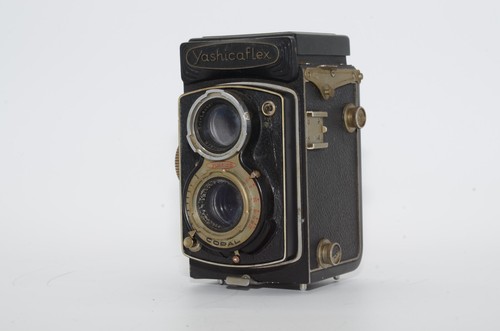 [EXC++++] Yashica Yashicaflex Type C 80mm f3.5 TLR Filmkamera Japan Versand #C04 - Bild 1 von 12