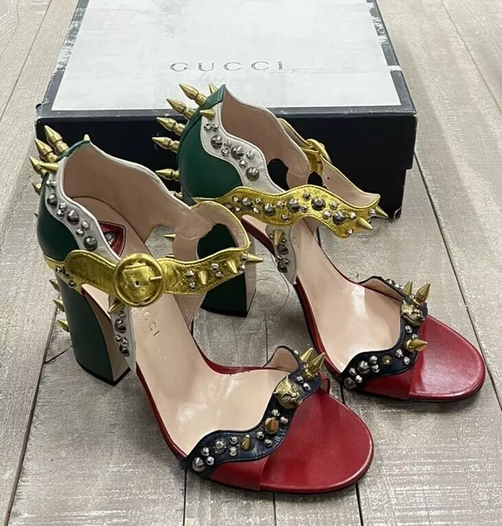 Gucci embellished shoes 2025