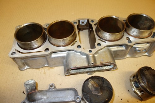 Honda CB-1 400 CB1 CB400F NC27 1990 bloque de cilindros motor dañado - Imagen 5 de 11