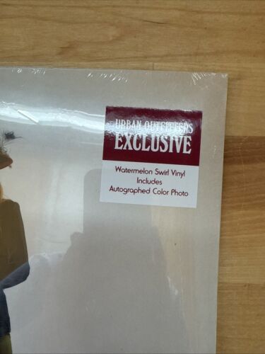 Lainey Wilson "Bell Bottom Country" Watermelon Swirl Vinyl LP & Signed Photo - Picture 3 of 8
