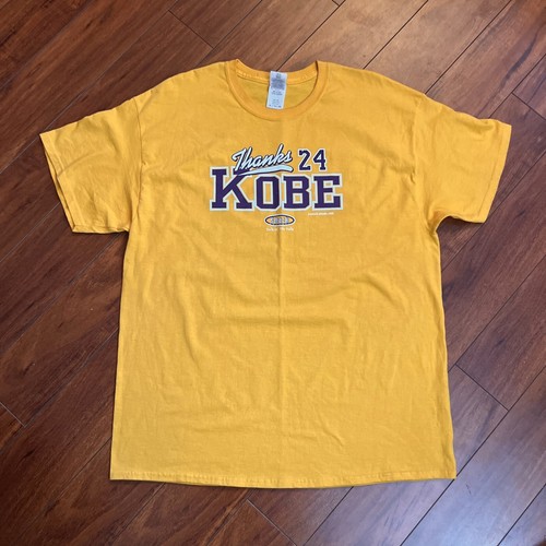 Los Angeles Lakers THANKS Kobe Bryant Tribute Yellow XL #24 Black Mamba TEE RARE - Picture 5 of 12