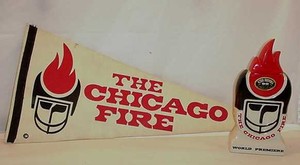 1974-WFL-WORLD-FOOTBALL-LEAGUE-THE-CHICAGO-FIRE-PENNANT-amp-EZRA-BROOKS-DECANTER