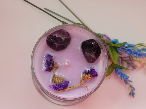 Wild Opium  Natural Soy Wax Candle Highly Scented with Amethyst Crystals - Bild 8 von 10