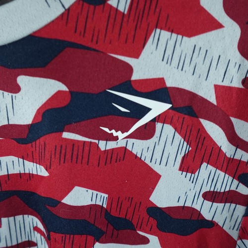 Gymshark Mens Shirt Large Red Camo Short Sleeve Pattern Exercise Gym Sports - Picture 2 of 8