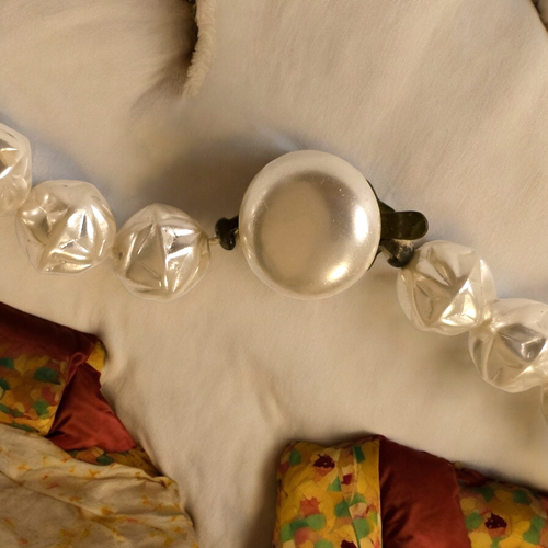 Necklace, Baroque Faux Pearl Gold Tone Spaces 36", Wedding, Prom READ (JB1) - Picture 3 of 8