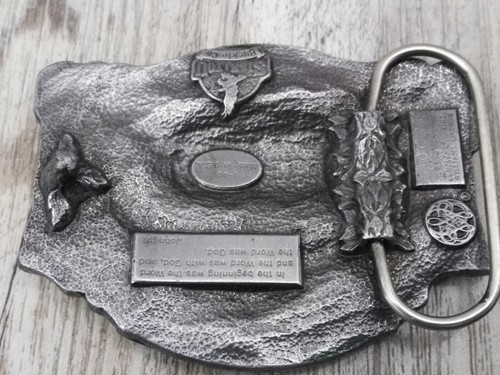 N.O.S 1986 Pewter Belt Buckle WORD OF GOD IS LIVING AND POWERFUL SISKIYOU U.S.A. - Picture 2 of 6