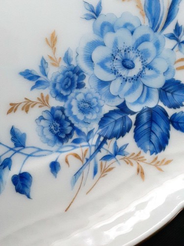 Fine porcelain Hutschenreuther Dresden platter, 11.5 inches - Picture 5 of 12