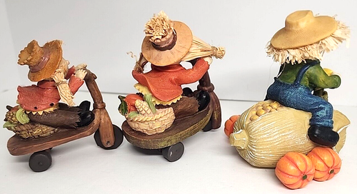 3 Scarecrows on Wheels Fall Harvest Home Decor resin Figures Halloween Folk Art - Picture 9 of 10