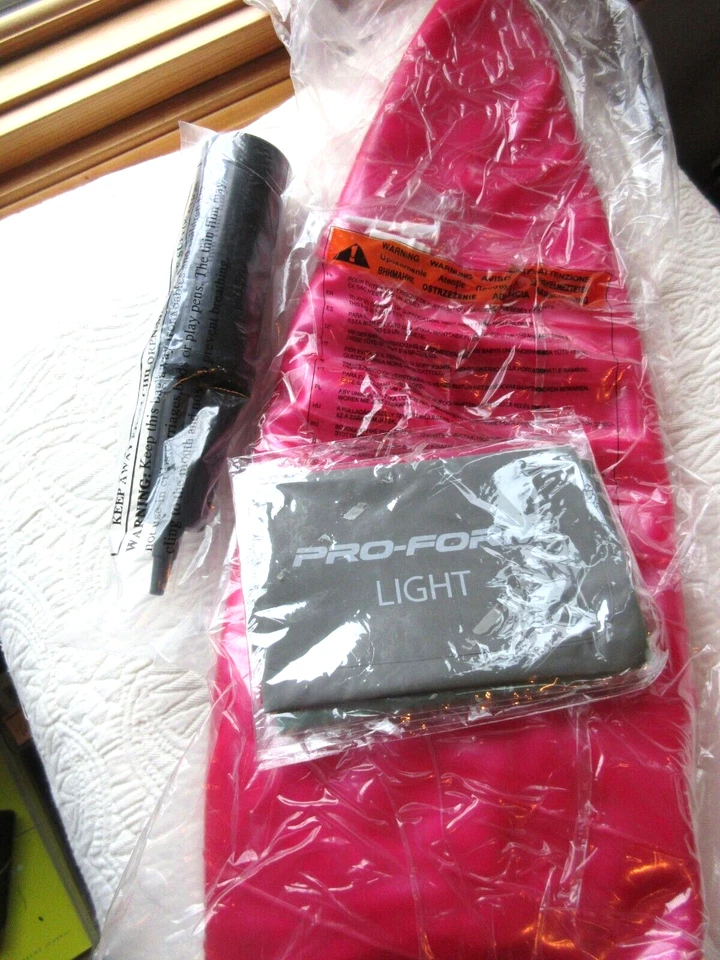 PRO-FORM 65cm PILATES EXERCISE BALL + PUMP + RESISTANCE BANDS + EXERCISE CHART - Image 2 of 4