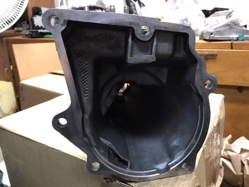 FORD C4 TRANS EXTENSION HOUSING WITH WENT CAST # D4ZP-7A040-AA, 2WD 13-1/8” TALL - Bild 7 von 8