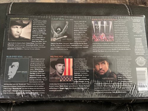 Garth Brooks Blame it All on My Roots 6 CD & 2 DVD 8 Disc Box Set NEW - Foto 2 di 2