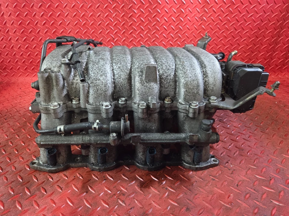 Colector de admisión 1998-2005 para Toyota Land Cruiser con acelerador inyector de riel de combustible Foto 2 de 4